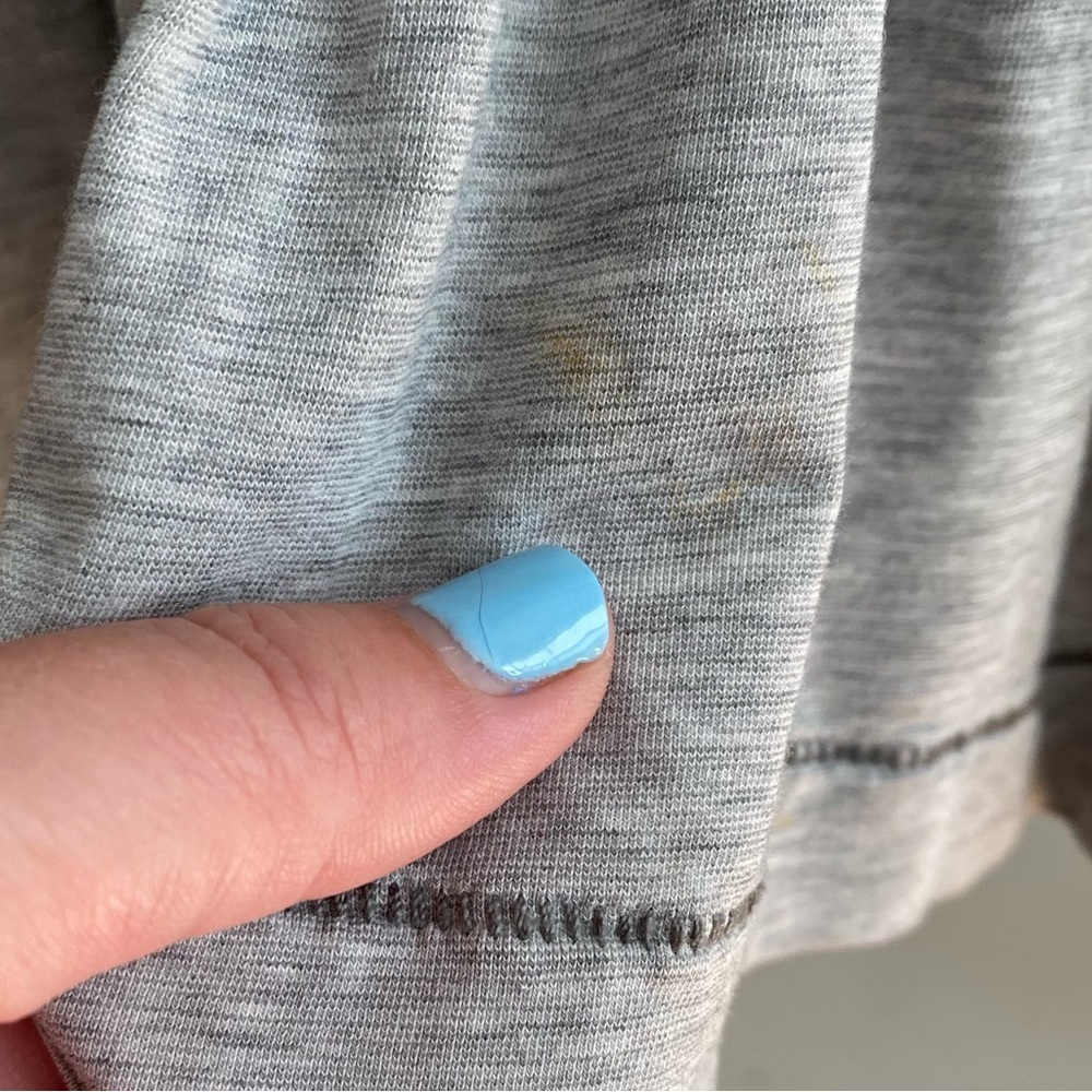 Lululemon Flouncey Tee Mini Stripe Heathered Medium Grey Angel Wing S - Picture 16 of 16